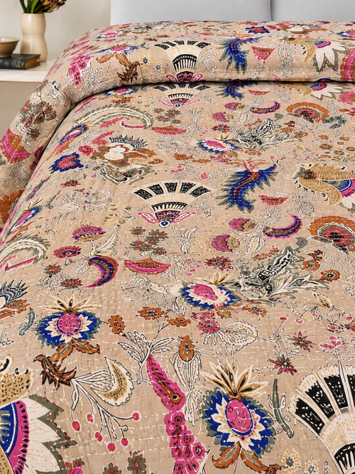 Vintage Kantha Mukut Floral Beige Handmade Quilt