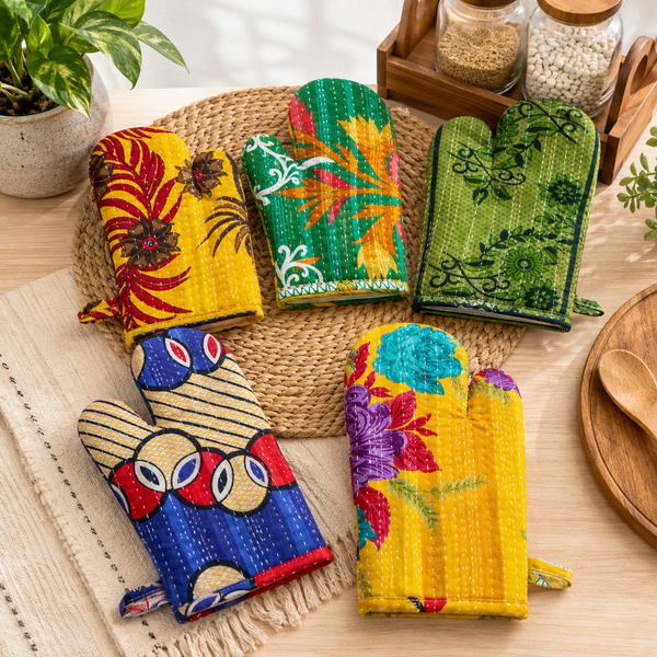 Vintage Kantha Oven Mitt, Handmade Cotton Kitchen Glove 4 Pcs, Quilted Cooking Mitt, Recycled Sari Pot Holder, Boho Kitchen Decor Gift