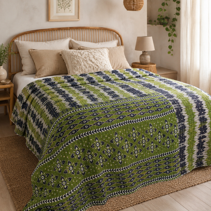Indian Handmade Vintage Kantha Quilt Twin 55x85 Inches – Reversible Cotton Bedspread & Boho Throw Blanket | EBY-TW-257