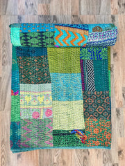 Green Colorful Elegant Silk Quilt - Patchwork Pattern, Soft & Cozy